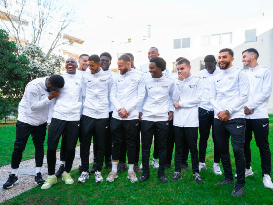 Apprentis du CFA Educaterra, arborant fièrement les survêtements de formation